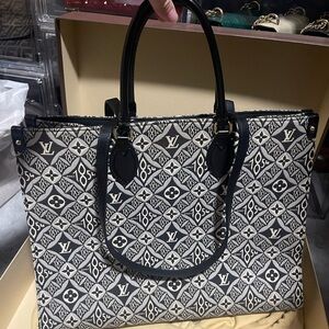 Louis Vuitton On the Go GM Jacquard (rare)
